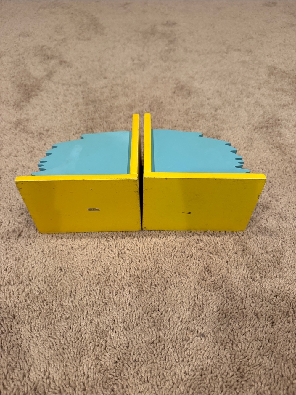 Grinch Bookends - Picture 5 of 7